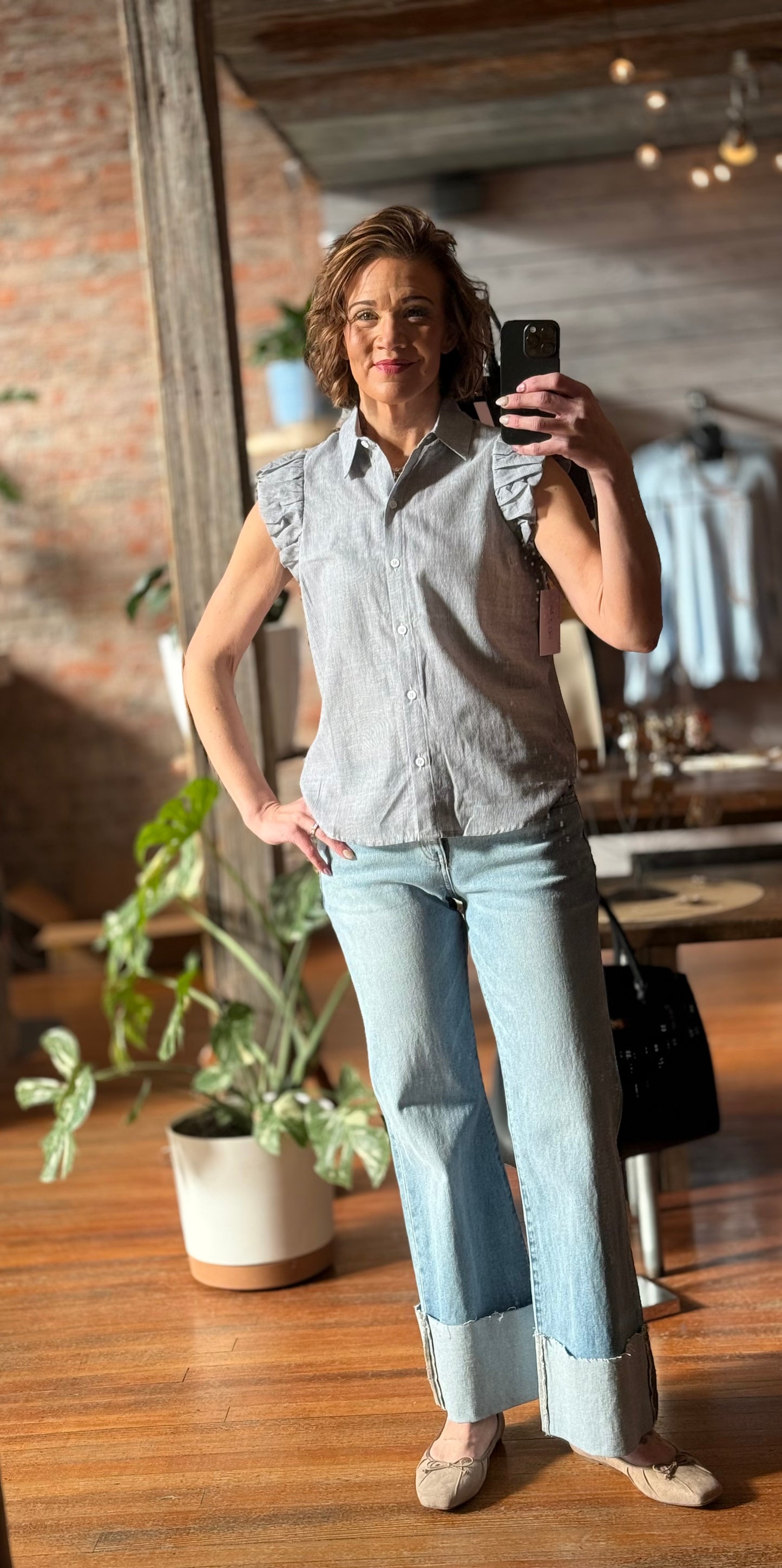 THE HELEN SCRUNCH CAP SLEEVE